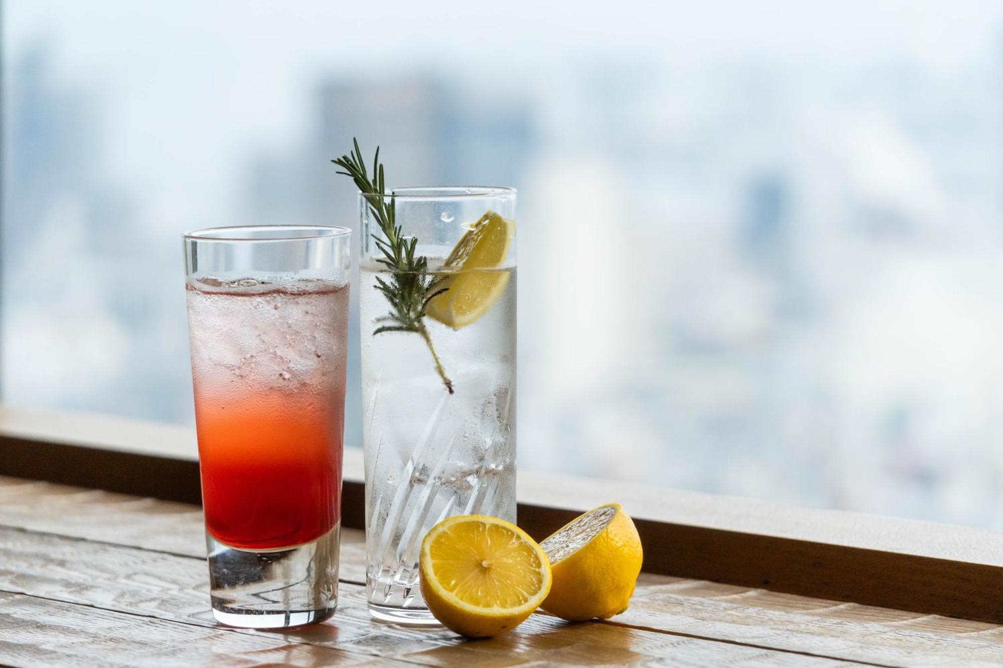 Hotel Ana Crowne Plaza Kobe By Ihg Esterno foto A vodka and soda cocktail