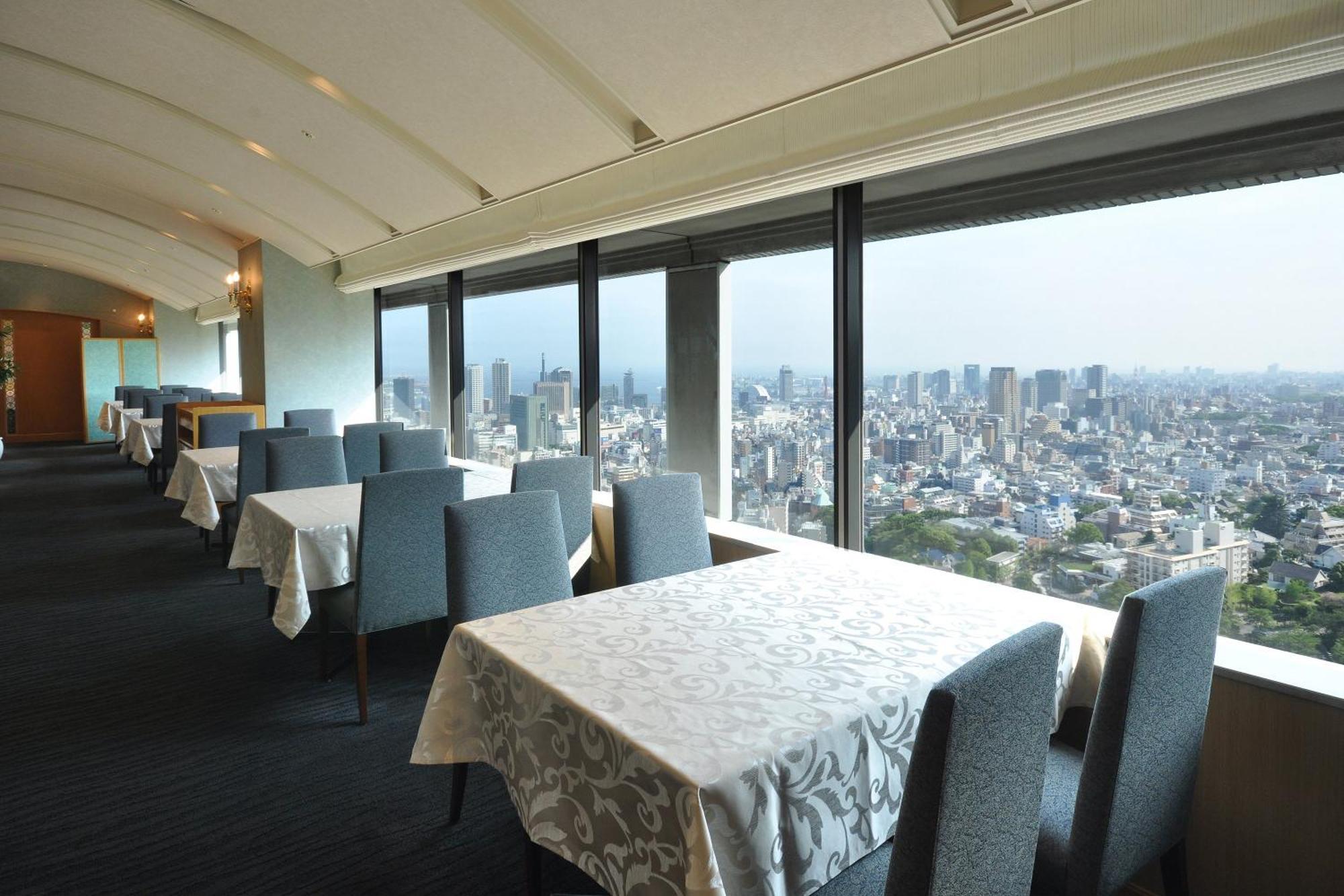 Hotel Ana Crowne Plaza Kobe By Ihg Esterno foto Club Lounge