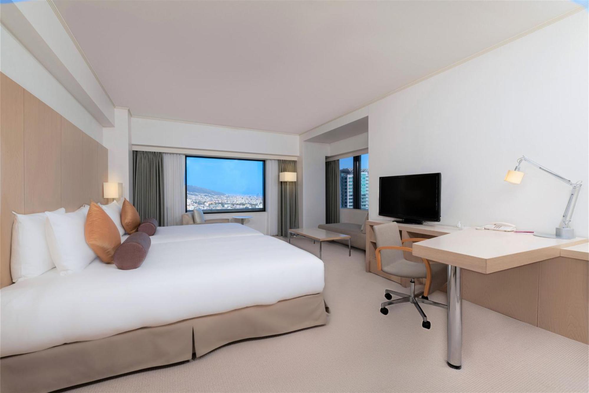 Hotel Ana Crowne Plaza Kobe By Ihg Esterno foto Deluxe Room