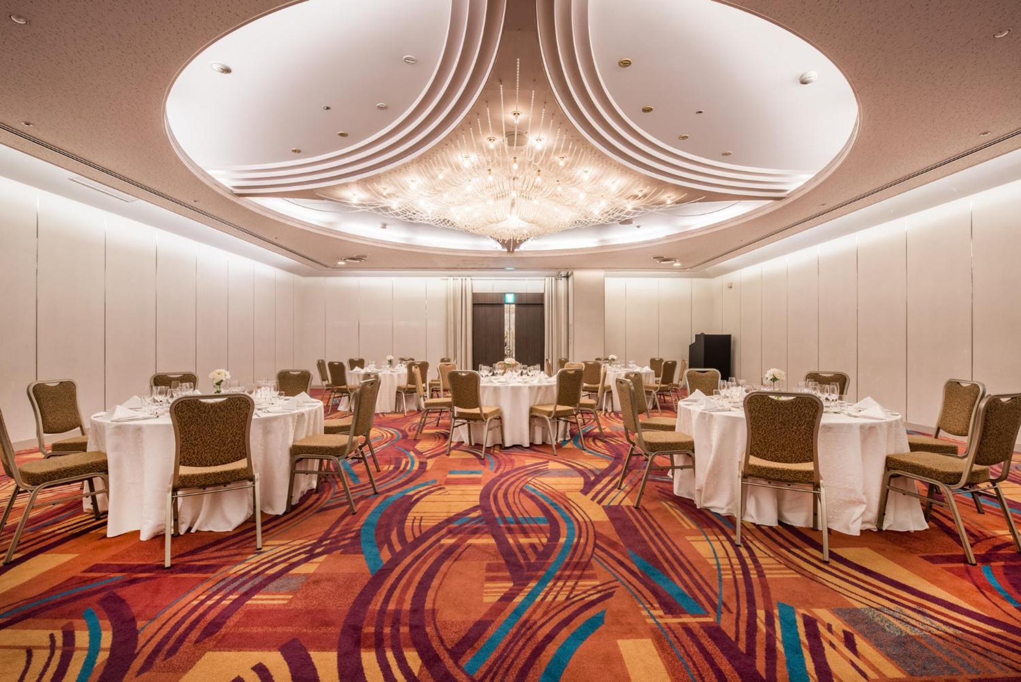 Hotel Ana Crowne Plaza Kobe By Ihg Esterno foto The ballroom