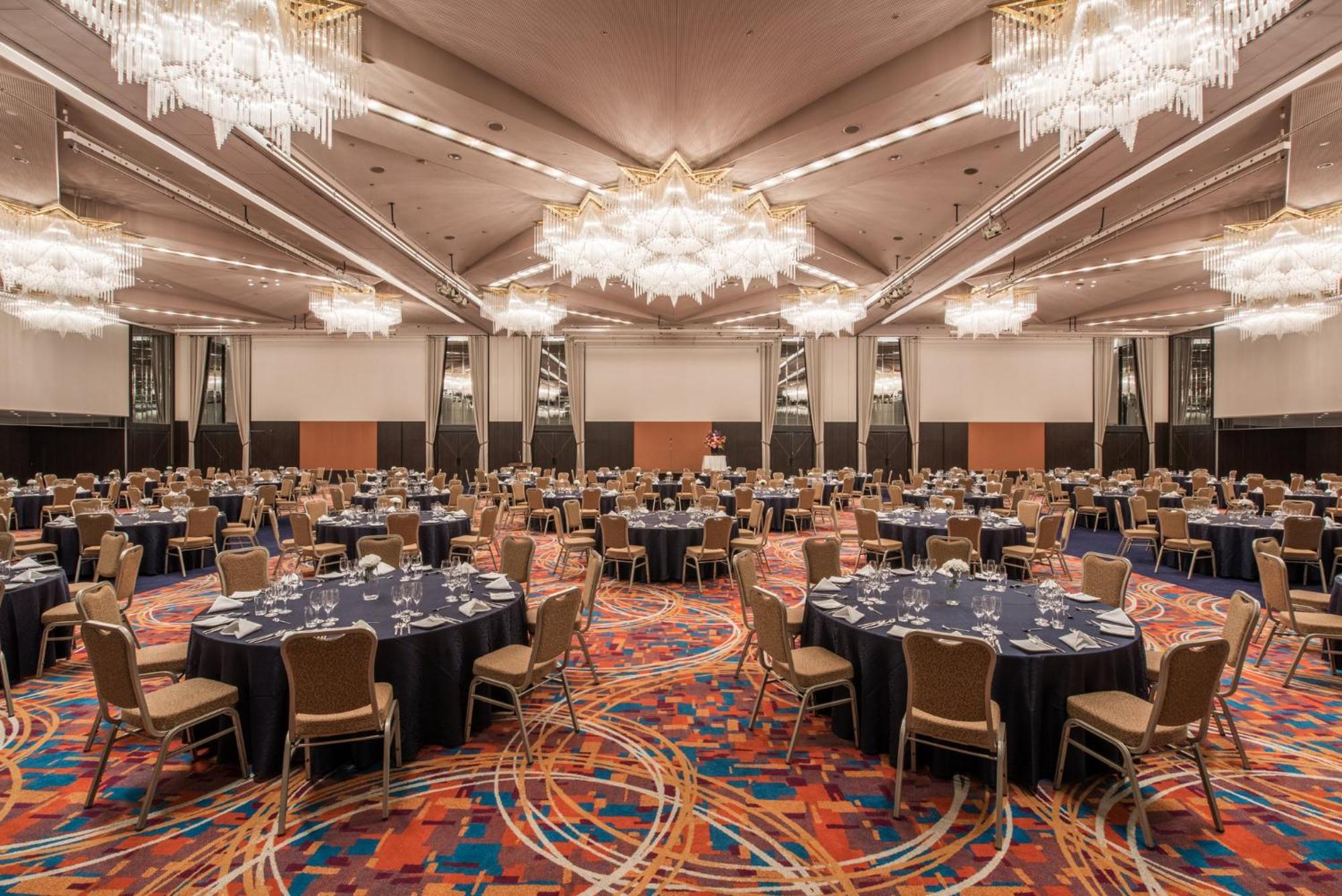 Hotel Ana Crowne Plaza Kobe By Ihg Esterno foto The Grand Ballroom