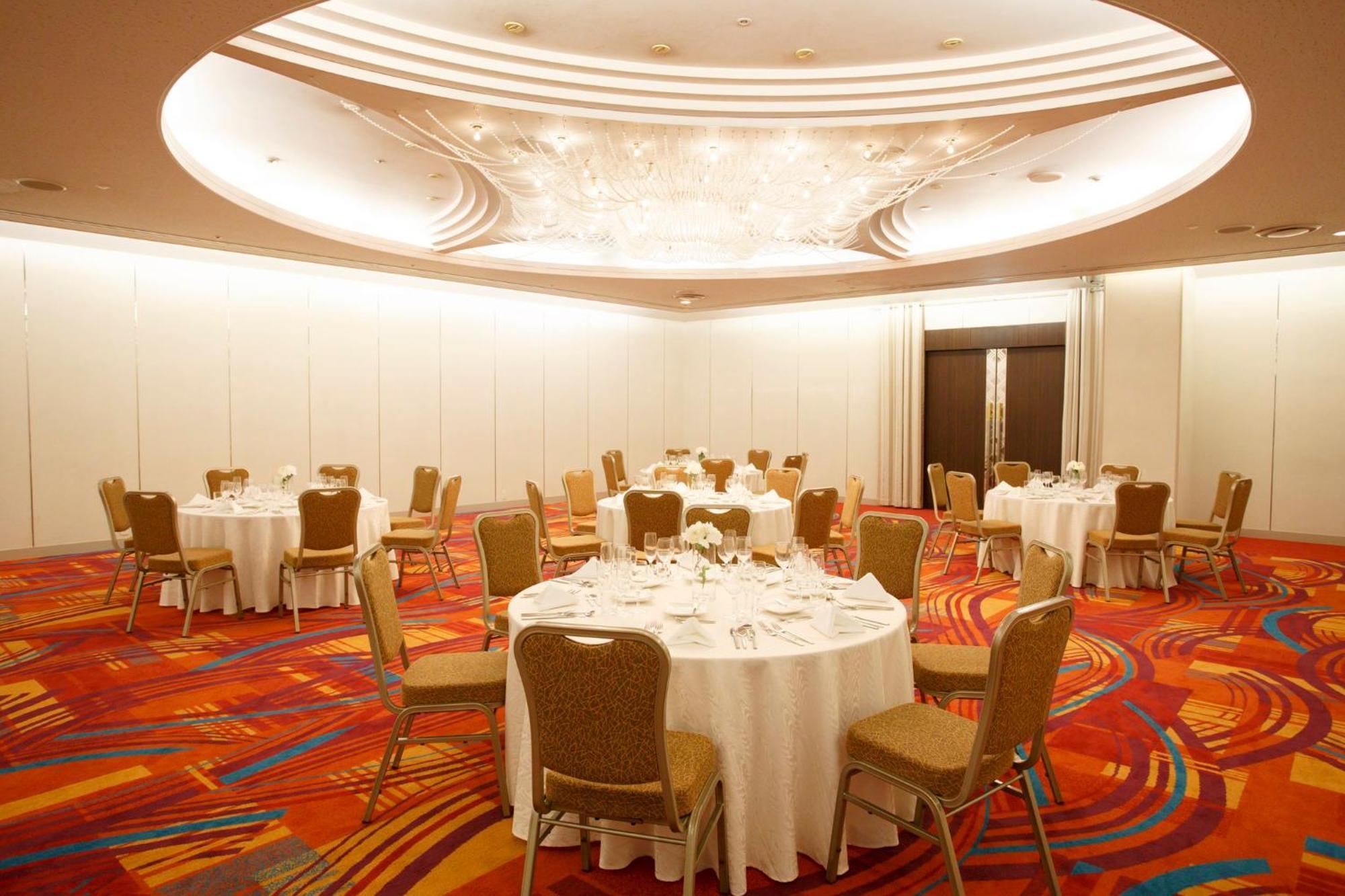 Hotel Ana Crowne Plaza Kobe By Ihg Esterno foto The ballroom