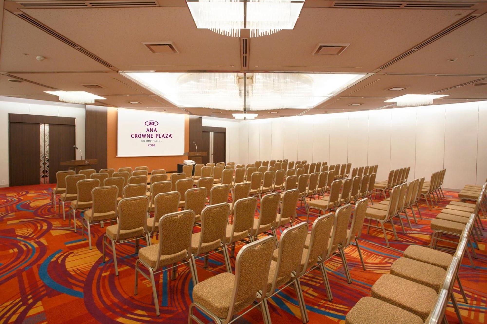 Hotel Ana Crowne Plaza Kobe By Ihg Esterno foto A typical meeting room