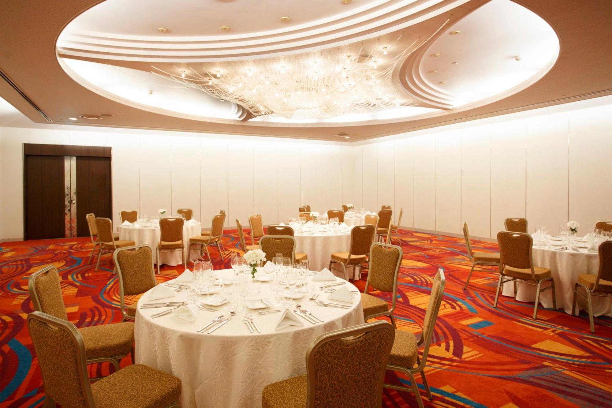 Hotel Ana Crowne Plaza Kobe By Ihg Esterno foto The ballroom